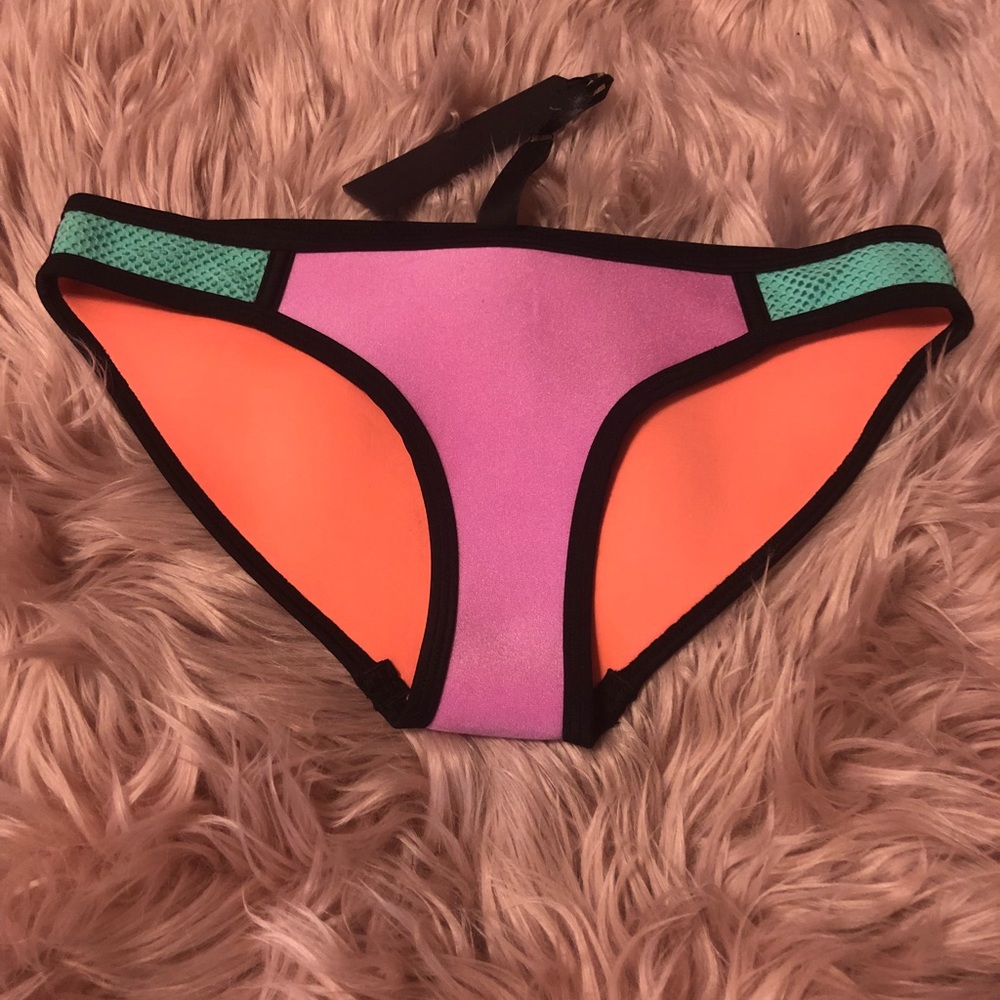 Bikini bottom